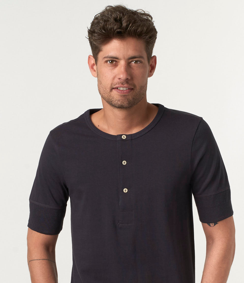 207 MEN'S LOOPWHEELED HENLEY, 245G, CLASSIC FIT